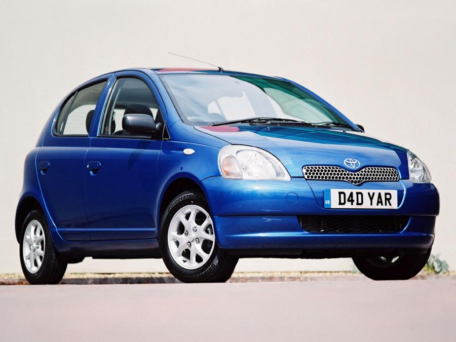 Toyota Yaris 5-Door (UK) '1999